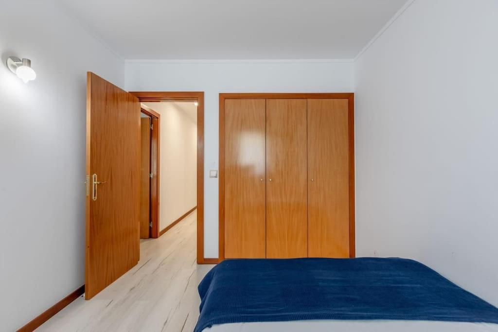 Spacious 3-bedroom In * Lisbon