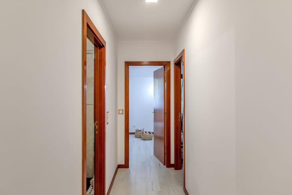 Apartment Spacious 3-bedroom In Lisbon