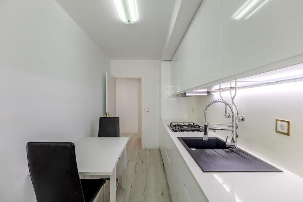 Spacious 3-bedroom In Lisbon